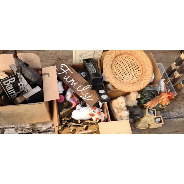 Decor: Rooster 16 T, Clock 12 T, Resin Chefs, Vases, Candleholders and More!