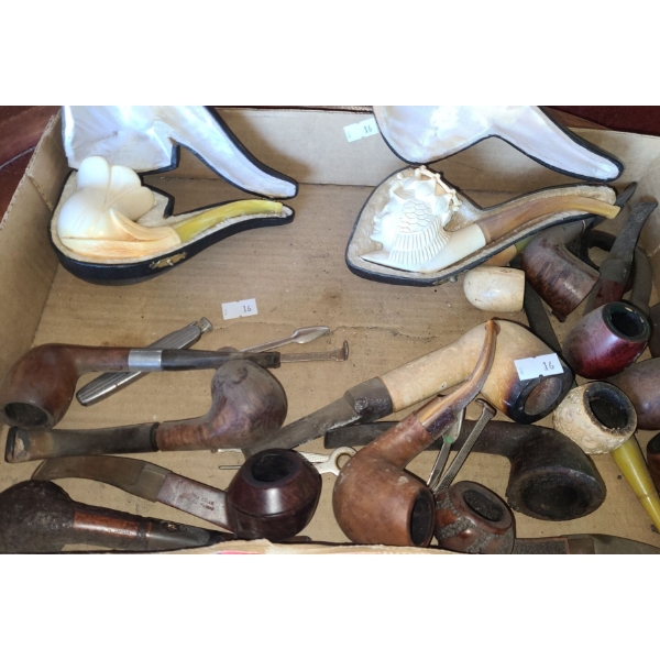 Collection of Tobacco Pipes 