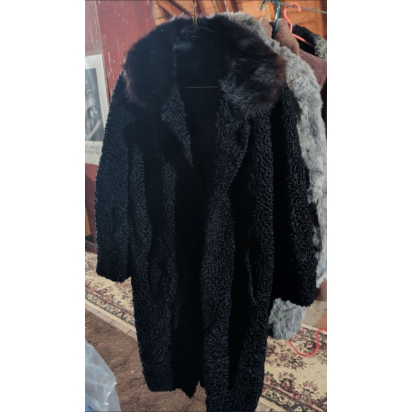 Vintage Persian Lamb Coat w/ Mink Fur Collar Approx Ladies Size M-L 