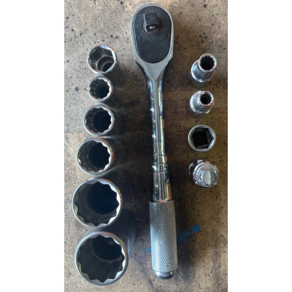 PROTO 5249P Ratchet - 8 Sockets and Universal Joint