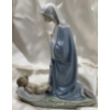 Image 3 : LLADRO Porcelain 'Holy Night' 8x10
