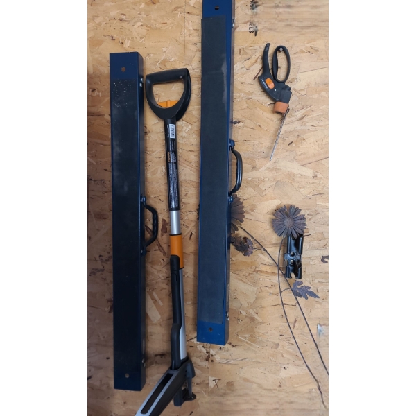 Friskars Garden Tools and Outdoor Planters- Concrete: 16" Diameter Top, 17 T