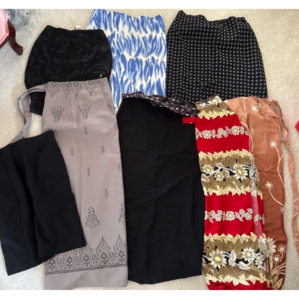 Ladies Fashion Skirt Collection -  Size L