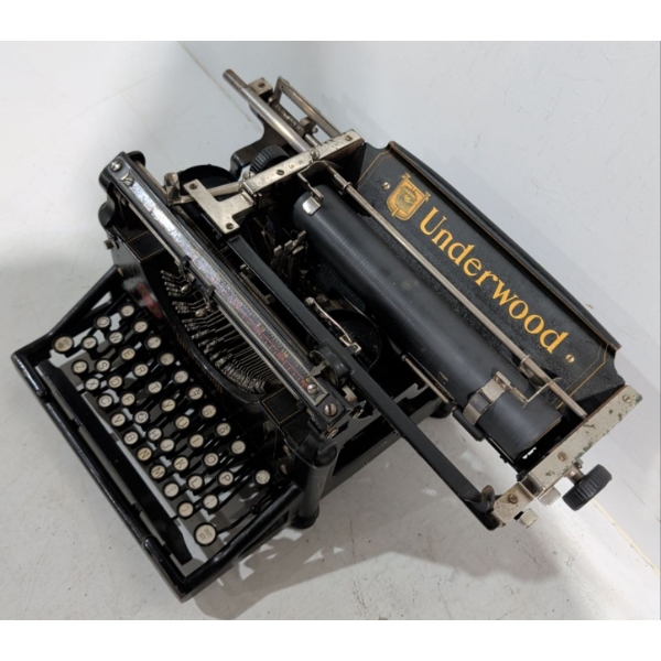 Antique Underwood Standard Typewriter No.4 w/ Original Dust Cover 
