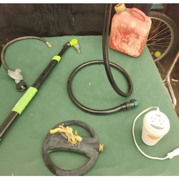 Garden and Utility Lot with Power Inverter