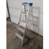 Image 1 : 5ft Aluminum A Frame Ladder - Excellent Condition