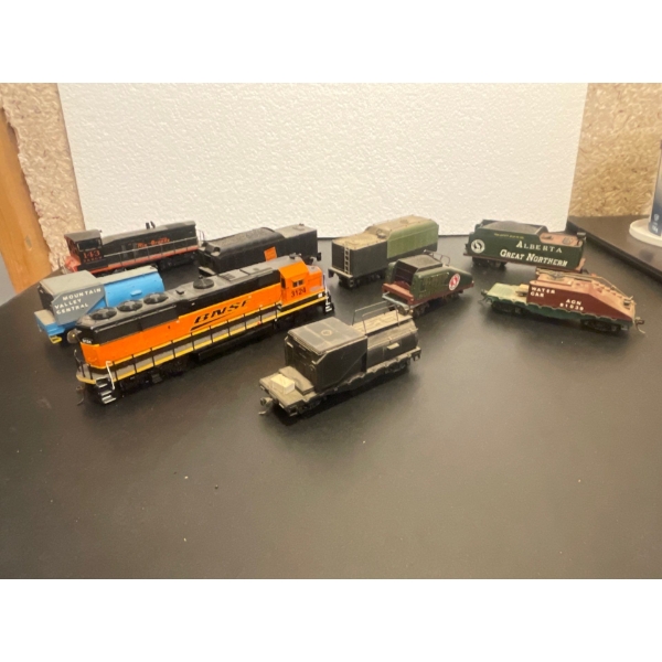 Model Engines 4101 8900 w/ Coal Car 12L