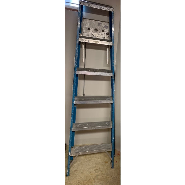 6 ft Aluminum A Frame Ladder 