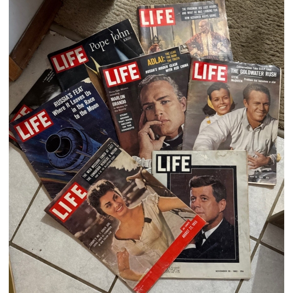 Collectable Vintage LIFE Magazines - Marlon Brando JFK Pope John & More