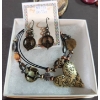Image 7 : Fashion Watches, Jewelry, Keychains, and Trinkets Collection