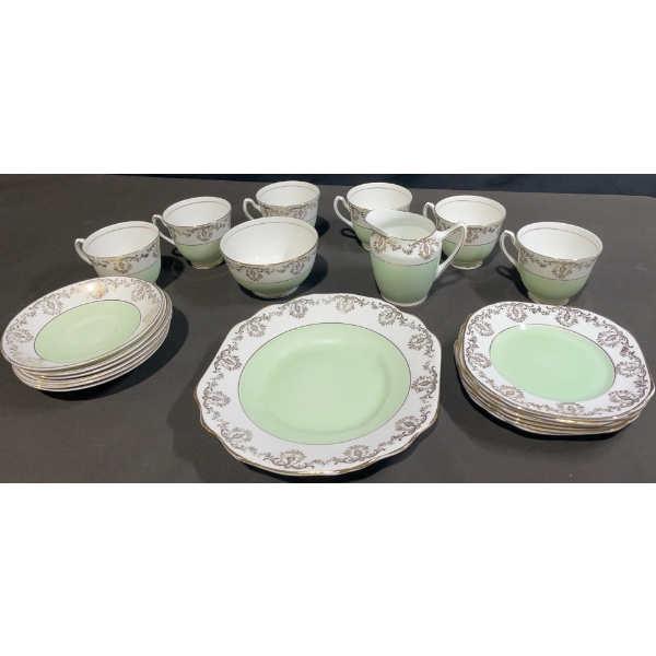 Diamond China England Green and Gold Tea Set, 21 Pieces
