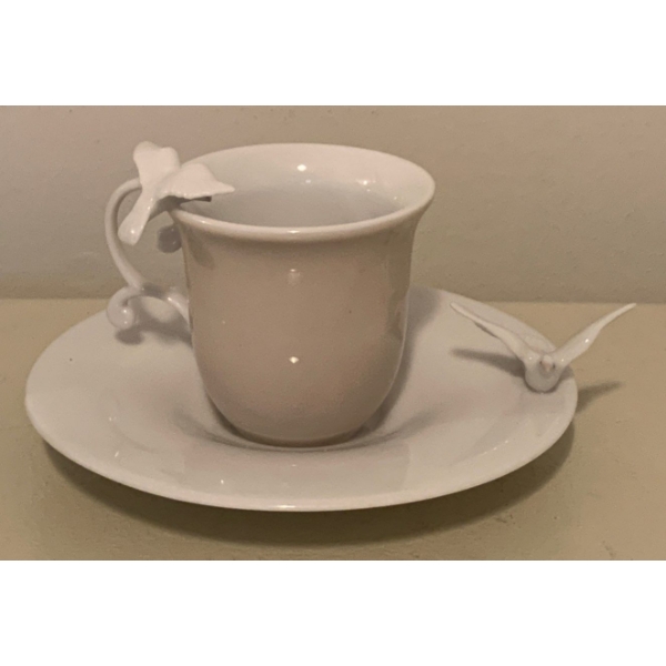  LLADRO Porcelain 'Dove Cup w/ Sacuer' - 2.5T 
