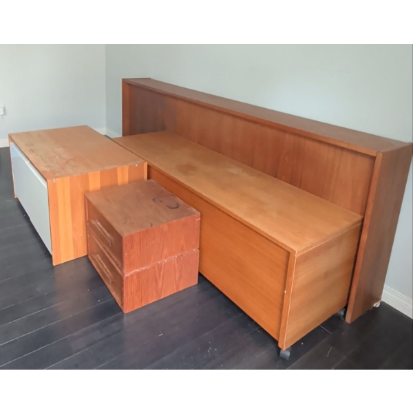 Teak Bedroom Furniture - King Head Board End Of The Bed Bench 2 Floating End Tables & More