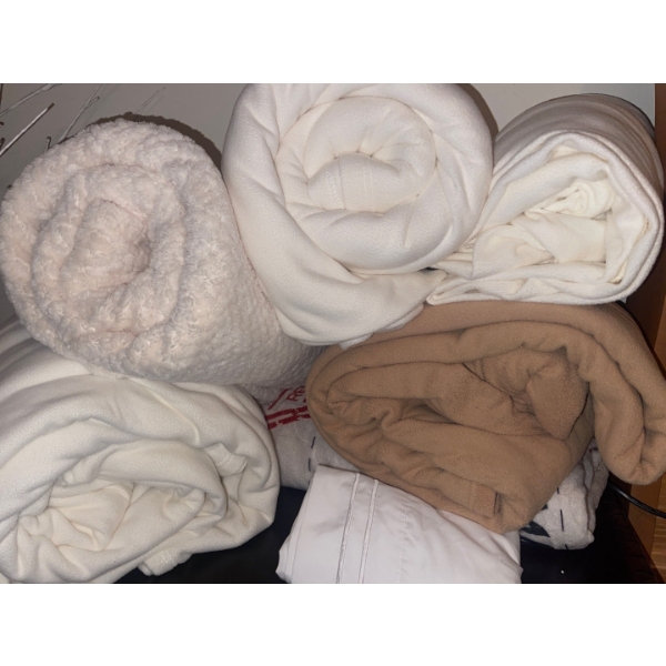 CL5 Flannel Linens -Queen Sheets Throw Blankets Shams & More