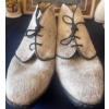 Image 4 : Woman's Seal Skin & Snake Skin Shoes Size 9 ++Home Decor Bundle