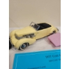 Image 4 : 1937 Cord 812 Die Cast Model with Display Case and Documentation