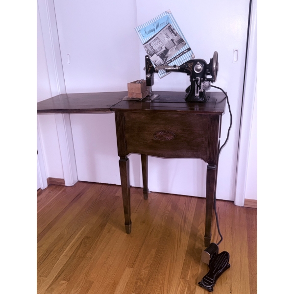 Seamstress Grand Sewing Machine in Wood Cabinet with Pedal and Manual