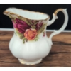 Image 5 : Royal Albert Old Country Roses Tea Set