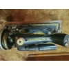Image 3 : Vintage SINGER Sewing Machine w/ Original Accessories & Bentwood Travel Box 18L