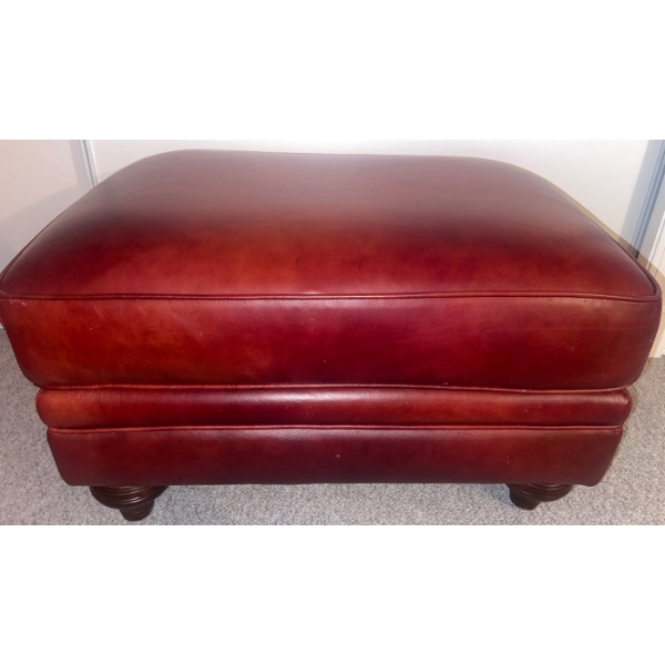 Genuine Leather Ottoman 30x23x15 Screw Is Stripped on Leg