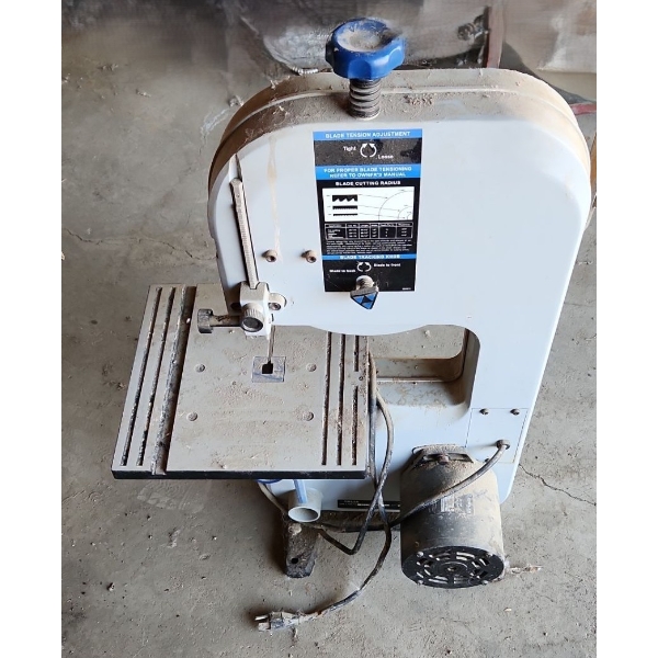 Delta Model 28-150 Band Saw 12 W, 129 D, 29 T