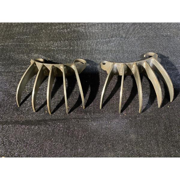 Handmade Claw Daggers