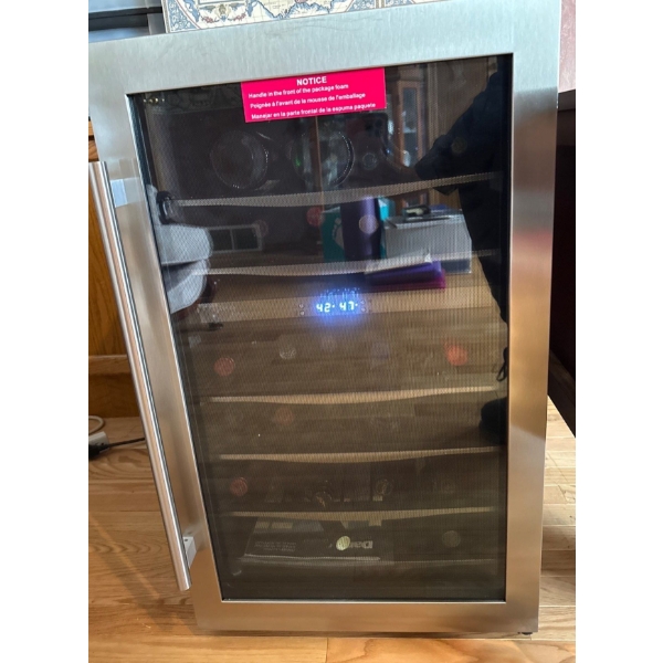 DANBY Wine Cooler, contents NOT Included, Model No.  DWC040A3BSSDD 20W, 33T 