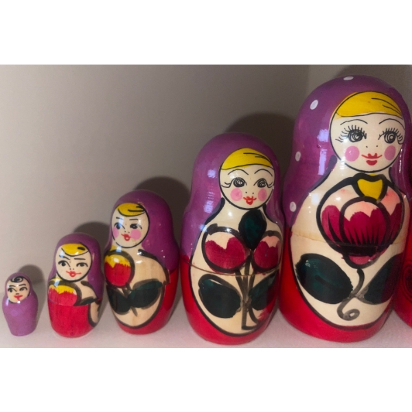 7 Piece Hand Painted Russian Nesting Dolls 8T