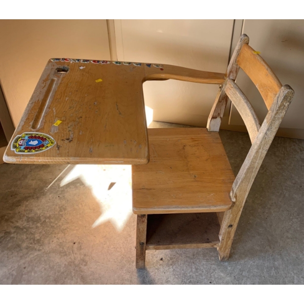 Wooden Students Desk - 21W, 29D, 31T