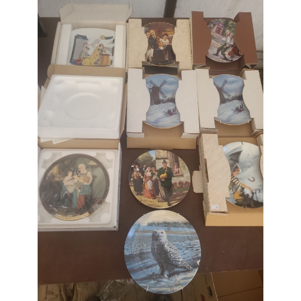 Bundle of Collectible Plates