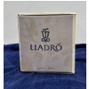 Image 4 : LLADRO "Talk to me" 4.5Wx5.5T (with original box)