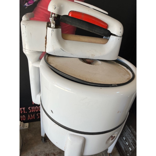  antique ringer washing machine