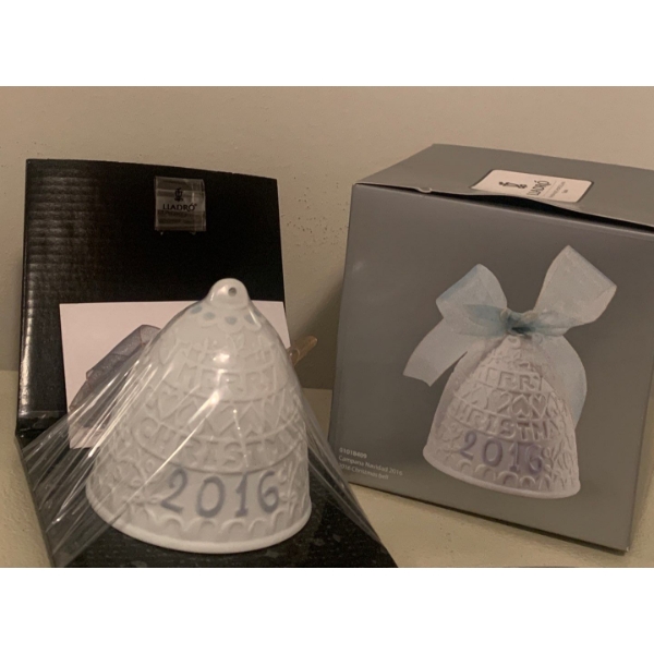 LLADRO Porcelain 2016 Christmas Ball 3T