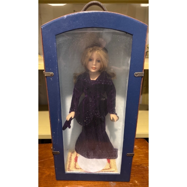 Collectors Choice Porcelain Doll in Lovely Case w/ CoA (17T) 