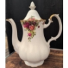 Image 3 : Royal Albert Old Country Roses Tea Set