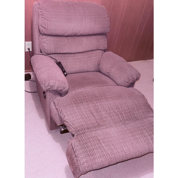 Berkline Recliner with Thermo-Massage and Heat Features