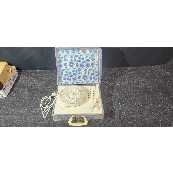 Electrohome Model 505 Portable Record Player with Blue Floral Lid Design