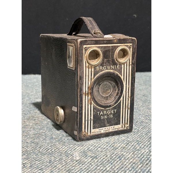 Kodak Brownie Target Six-16 Box Camera