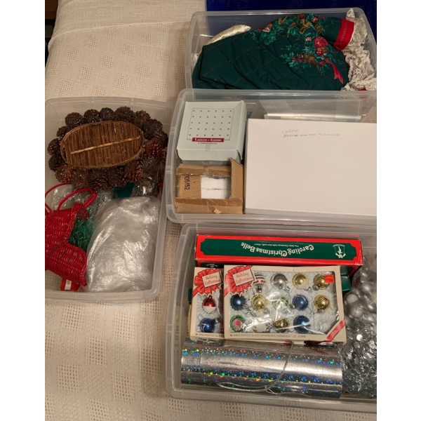 Mystery Christmas Totes - Ornaments Trinkets & More (4 Count)