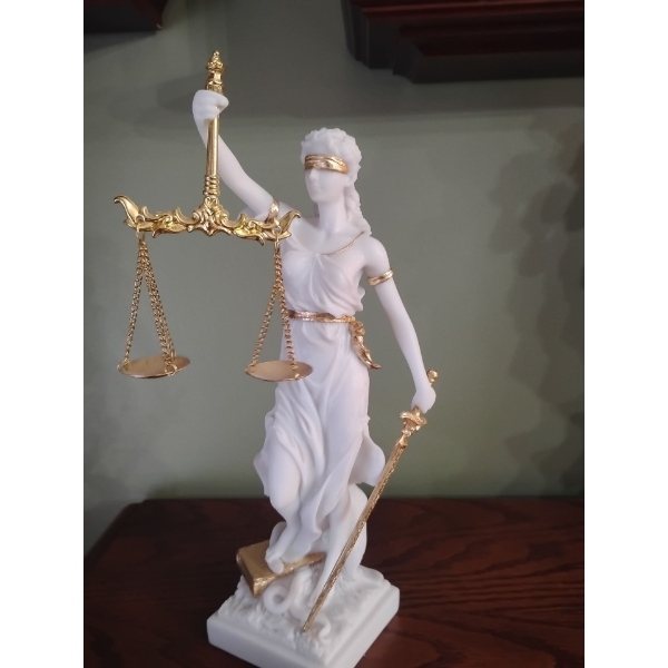 Verenosa Justice Statue 12T