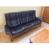 Image 2 : 2011 Modern Norwegian Stressless Sofa Recliner 91L x 41H x 33D