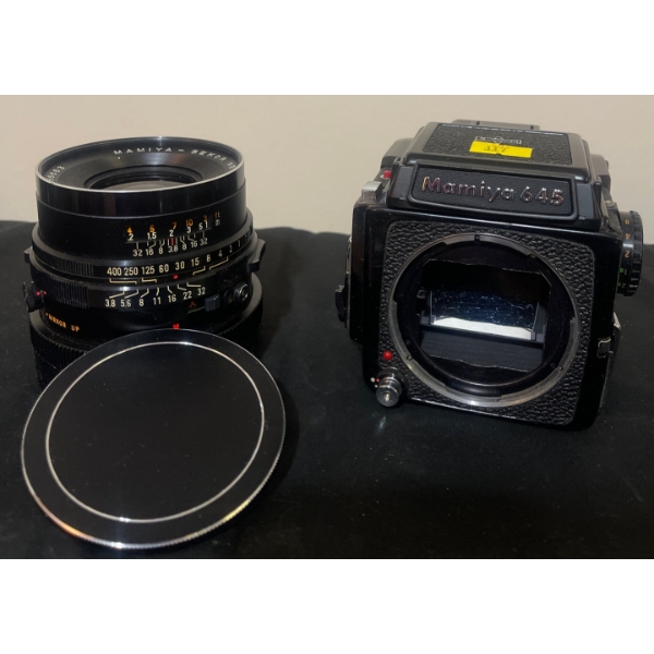 MAMIYA 645 Mo.J19342 w/ MAMIYA Mo.66663 1:3.8 90mm Lens