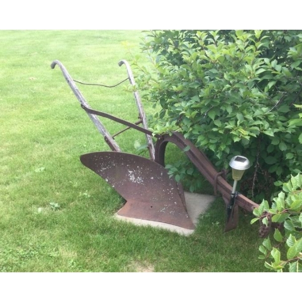 Antique Crop Maitenence - Agriculture Equipment