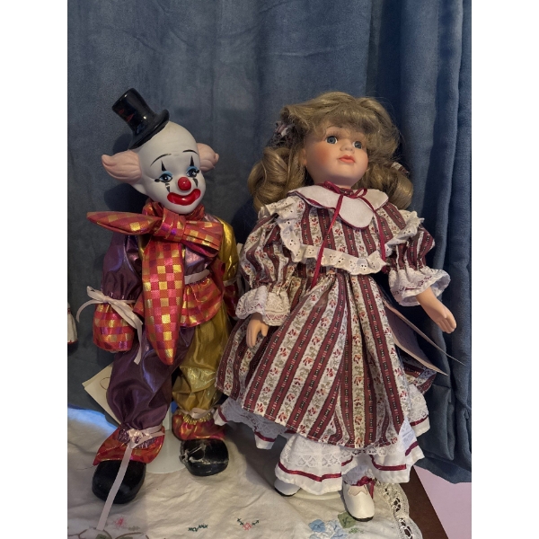 Porcelain Vanessa Doll Collection & Heritage Dolls Clown Doll (18T) 