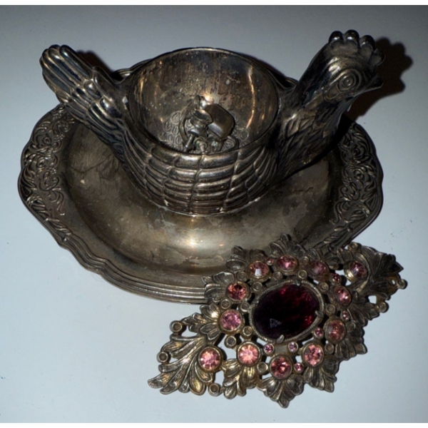 Silver-Plated Ornamental Dish (Rooster Shaped) & Pink Stoned Brooch