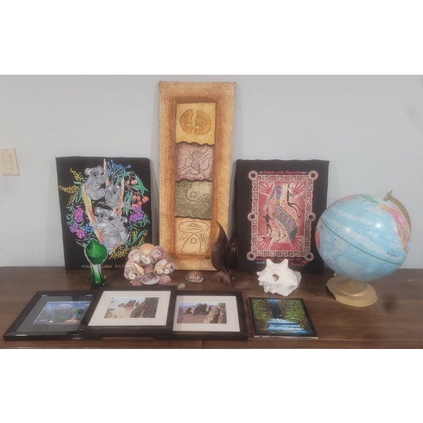 Collection of Home Decor  Sea Shell Bouquet & World Globe (cracked Base) Green Vase