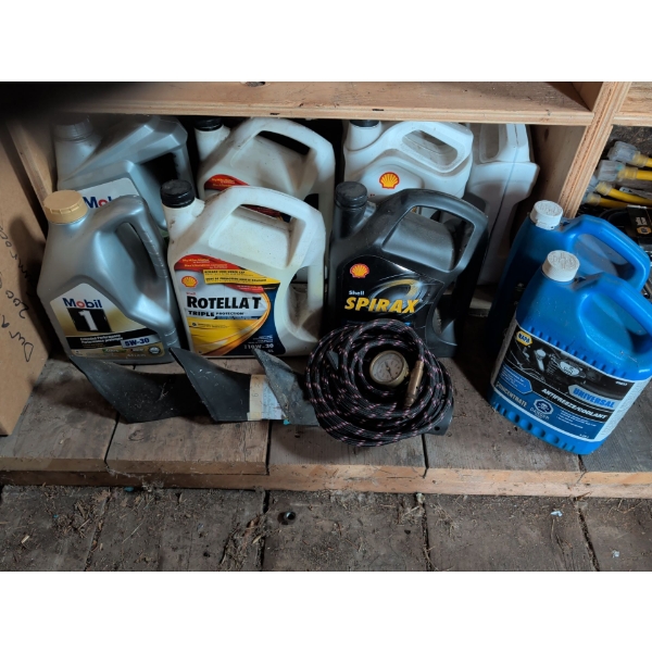 Shell Rotella T Heavy Duty DiesaL Engine Oil 10W-30 Mobil1 5W-30 Shell Spriax NAPA Antifreeze