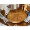 Image 2 : Beautiful dining room table with six chairs, all done in solid Oak in great shape Include leaf for e