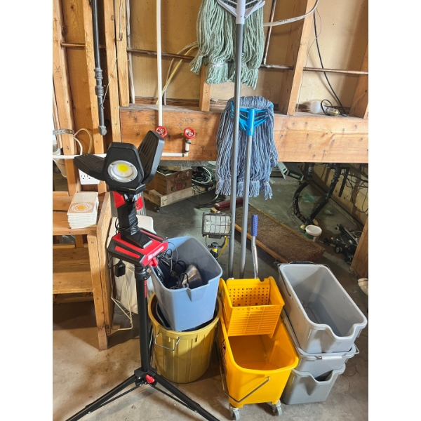 Industrial mop bucket, two industrial mop heads additional buckets for extra cleaning.Light Stand