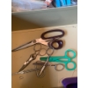 Image 5 : Comprehensive Knitting, Sewing, and Crafting Lot With Tools, Yarn, and Guidebook